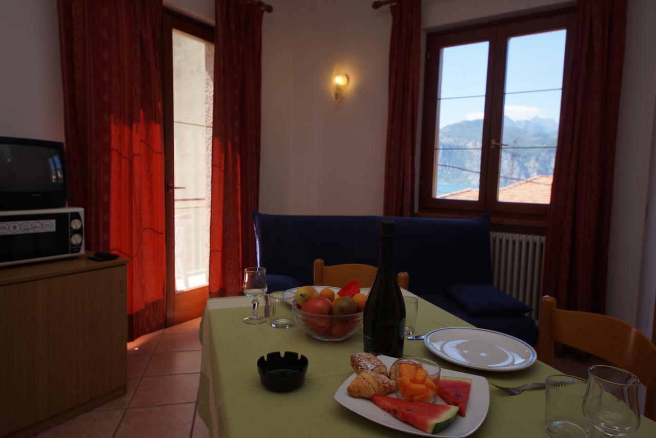 Hotel Alpi Malcesine Bagian luar foto