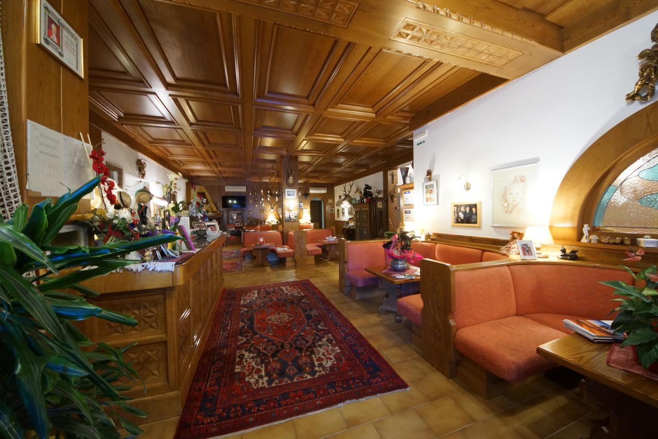 Hotel Alpi Malcesine Bagian luar foto
